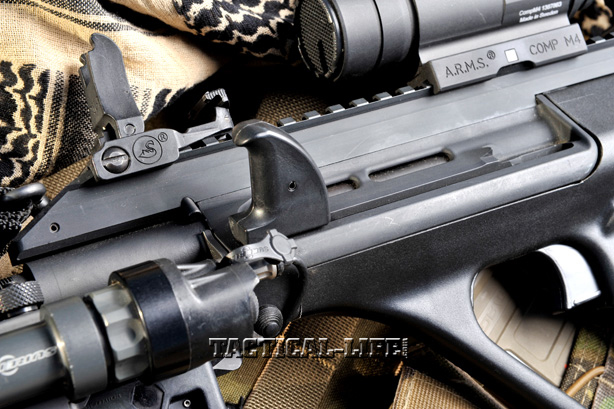 STEYR AUG A3 NATO sight light