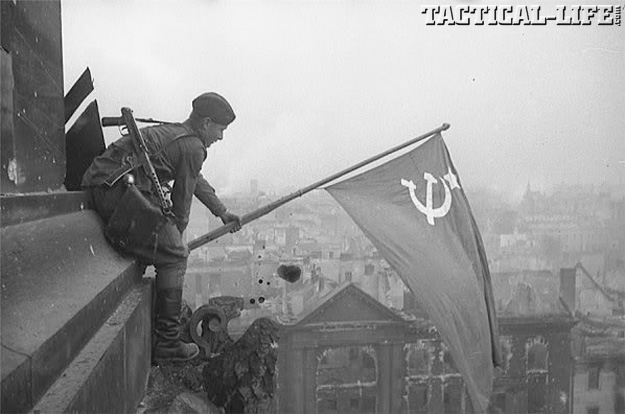 Societ Soldier PPS-43 SMG Submachine Gun