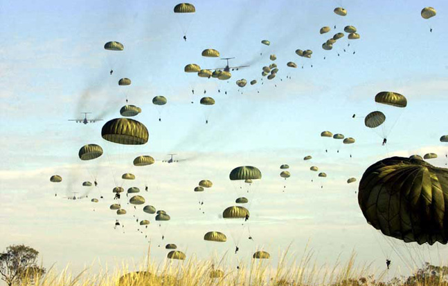 Russia has air-dropped over 3,000 paratroopers during a military exercise for the first time in two decades.
