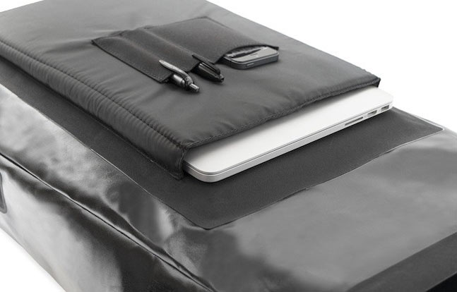 Chrome Industries Excursion Rolltop 37 Pack