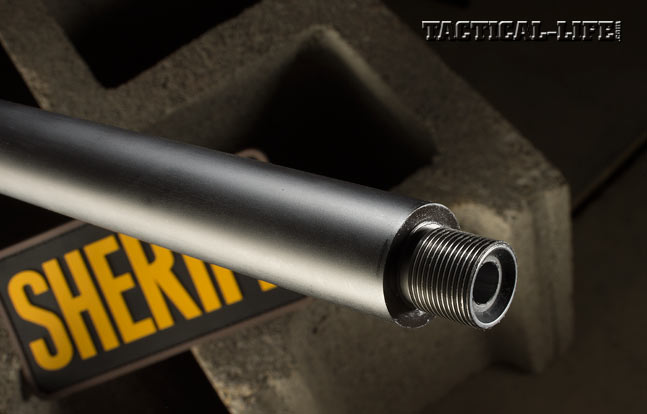 The AM40A6’s threaded muzzle is almost indistinguishable when its thread protector is installed due to the precise machine work.