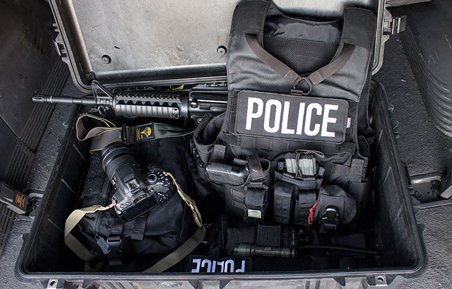 S.O. Tech Cobra SIS Vest lead