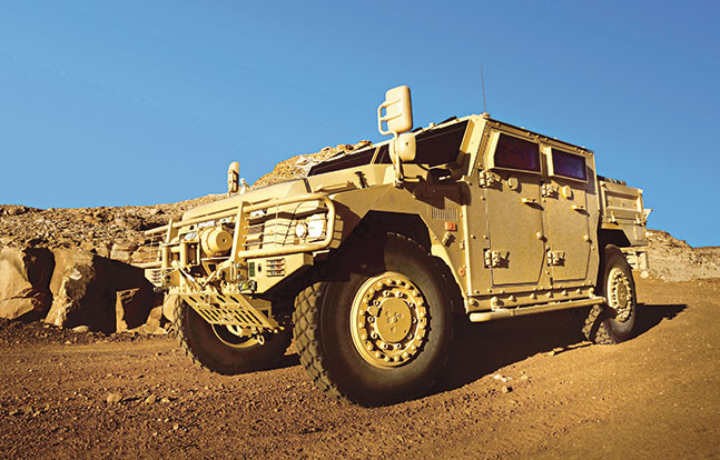 Tactical Trucks SWMP Jan 2015 France Renault Sherpa