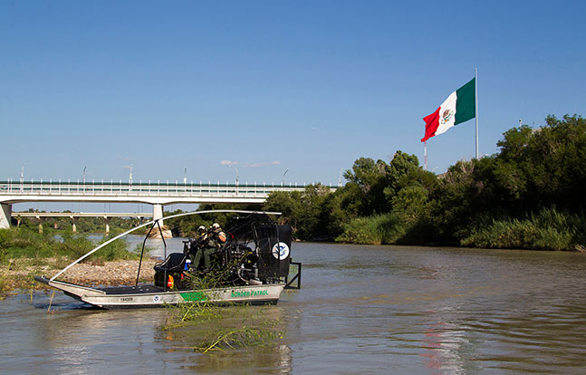 Texas border patrol Mexican border