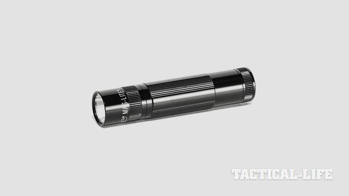 MAG-LITE XL200 Flashlight lead