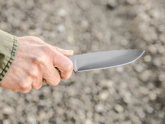 TOPS Knives Baja 4.5 Knife field