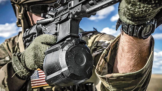 BLACK GUNS 2016: 20 Pieces of Support & Field Gear