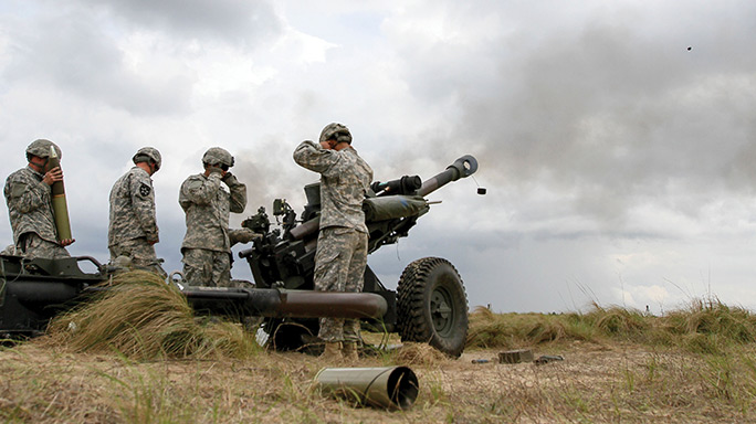 M119 Howitzer Army 2015