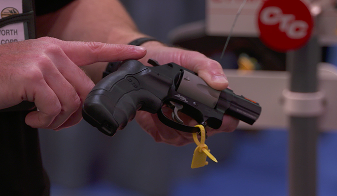 SHOT Show 2016 Crimson Trace LG350 Lasergrips