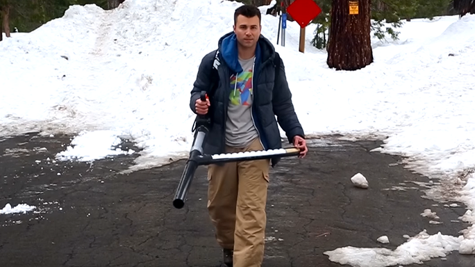 Snowball Machine Gun video