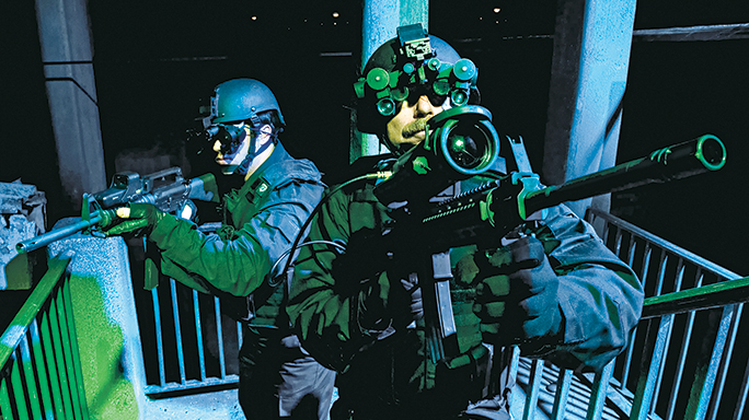 Steiner Optics Cyber Warriors lead