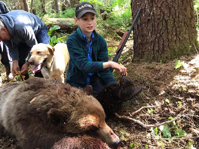 elliot clark shotgun Brown Bear