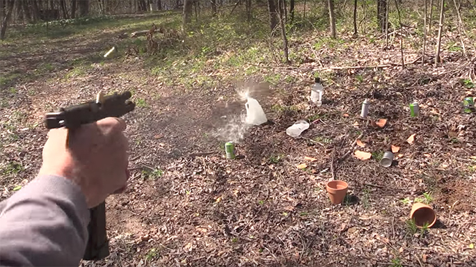full auto Glock 17 pistol shooting