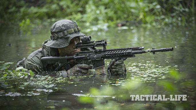 Steyr STM-556/RS-556 rifle operator