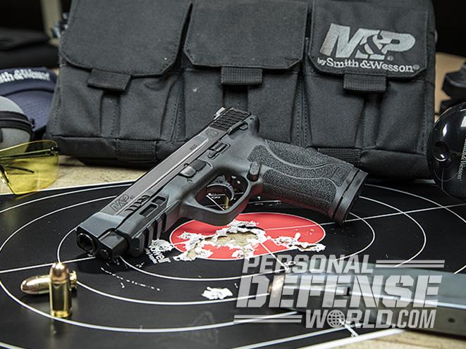 S&W M&P45 M2.0 polymer 45 on target
