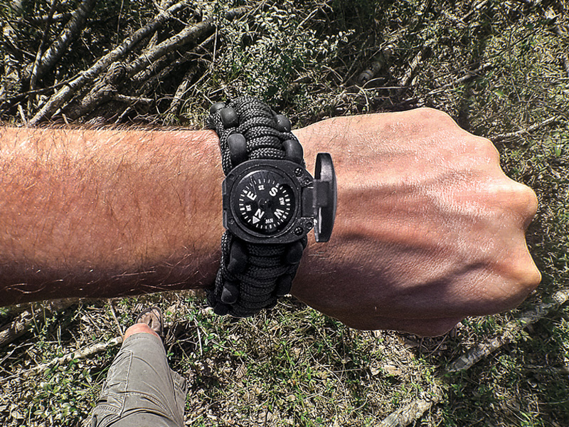 Lifesaving Tools emergency outdoor kit