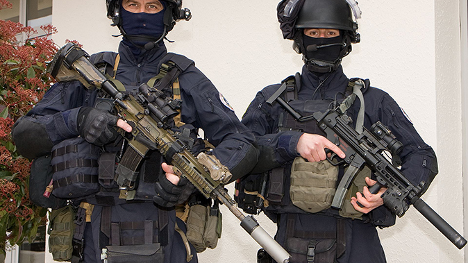B.E. Meyers Mawl-DA French GIGN operators