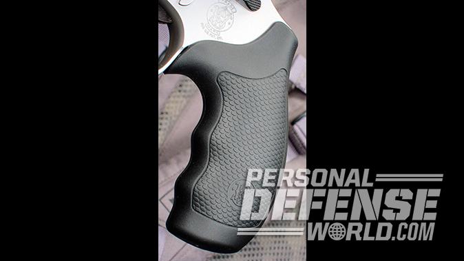 smith wesson Model 66 Combat Magnum revolver grip