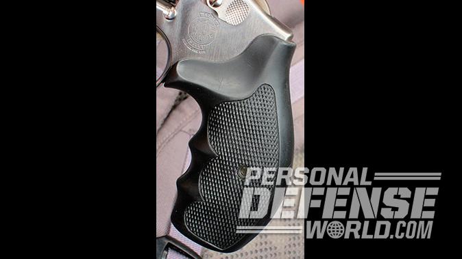 smith wesson Model 66 Combat Magnum revolver grips