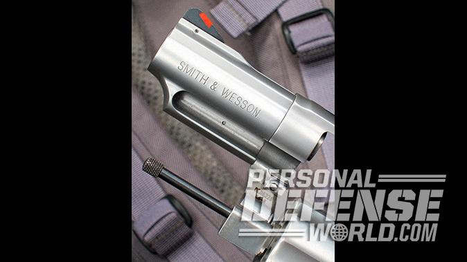 smith wesson Model 66 Combat Magnum revolver front locking plunger