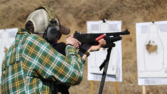 tactical shotgun shooting