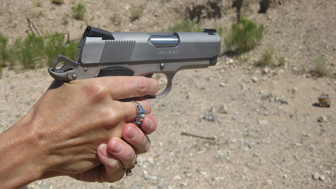 gun carrying 1911 pistol