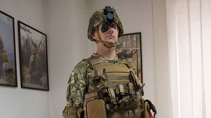 AN/PVS-14 Night Vision Monoculars soldier