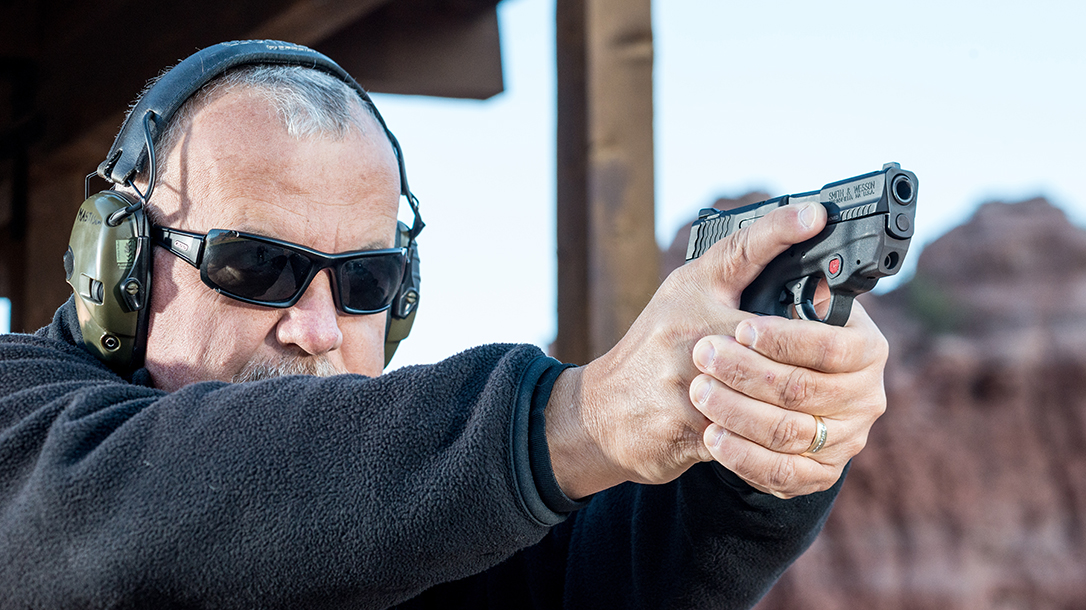 Pistol grip ways to hold a handgun lead