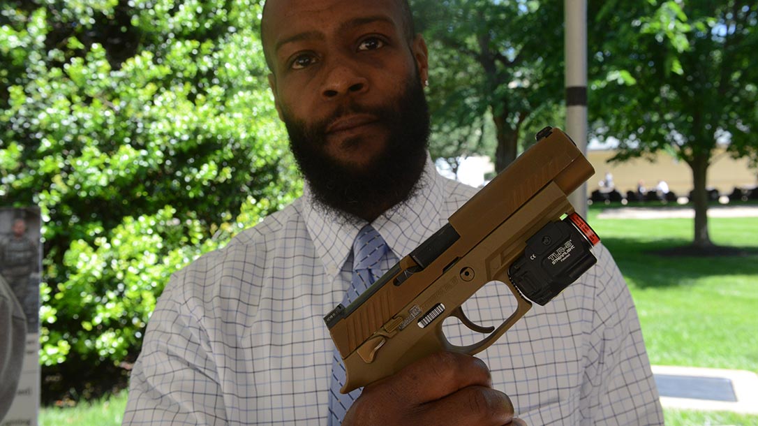 army multifunction aiming light