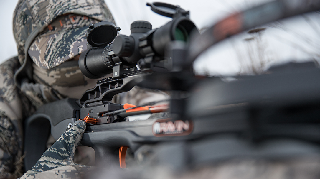 Ravin R9 Predator Camo Crossbow aiming