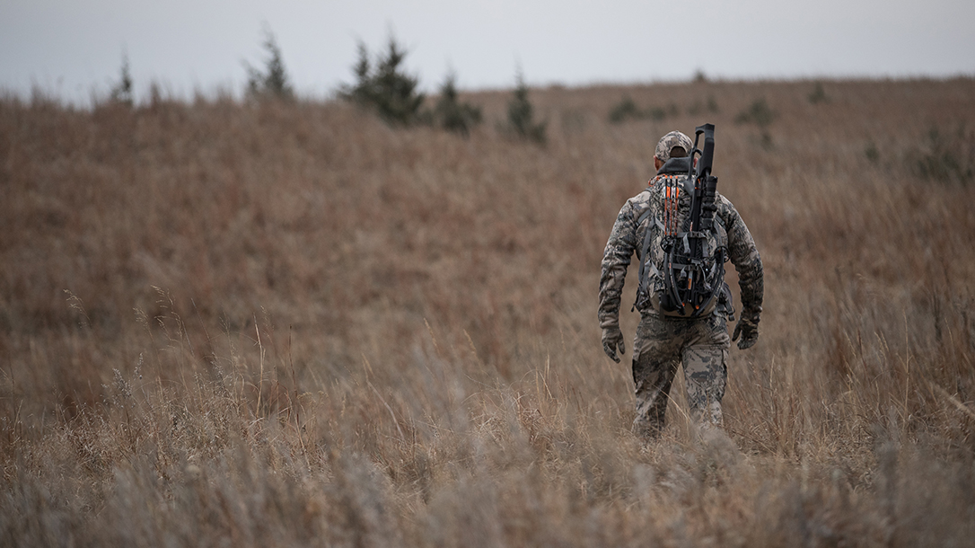 Ravin R9 Predator Camo Crossbow backpack