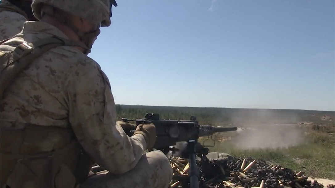 m2a1 .50 bmg machine gun ma deuce