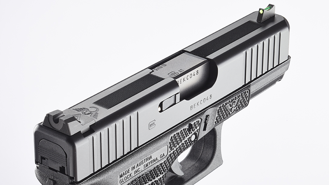 Glock 19 スライド WILSON COMBAT Gun Review: The Customized Wilson Combat Glock 19 Gen4