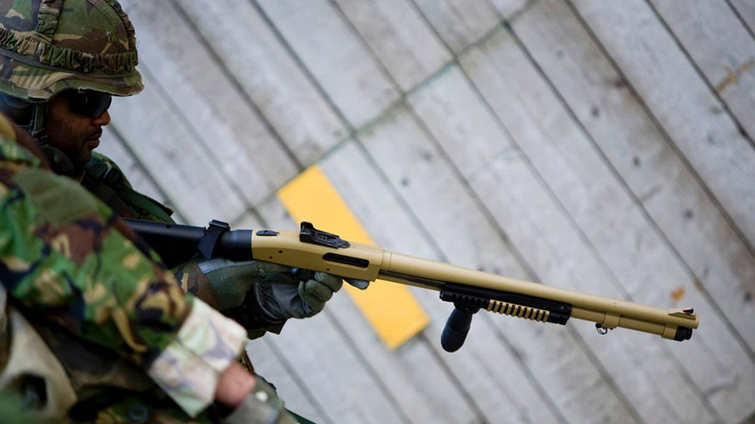 mossberg, mossberg m590da1, mossberg m590da1 shotgun