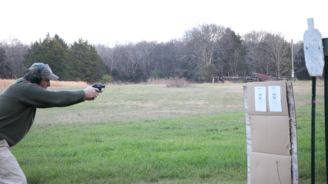 ruger, ruger lcr, ruger lcr 327, ruger lcr 327 federal magnum, ruger lcr revolver shooting