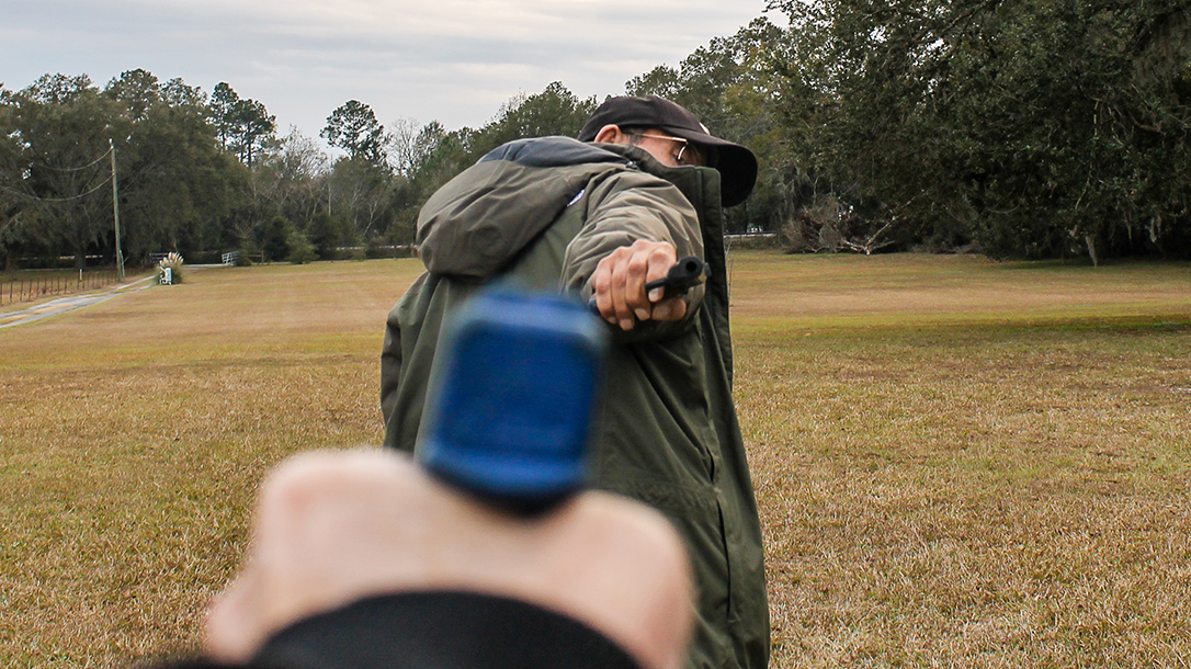 Shot in the back, fighting