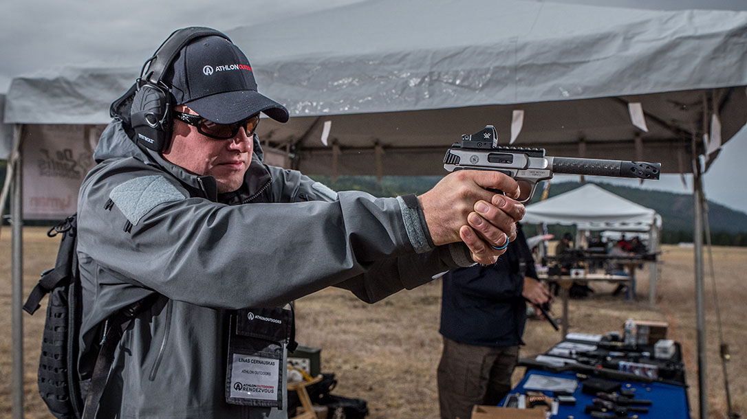 Performance Center SW22 Victory Target Model, Smith & Wesson, range test