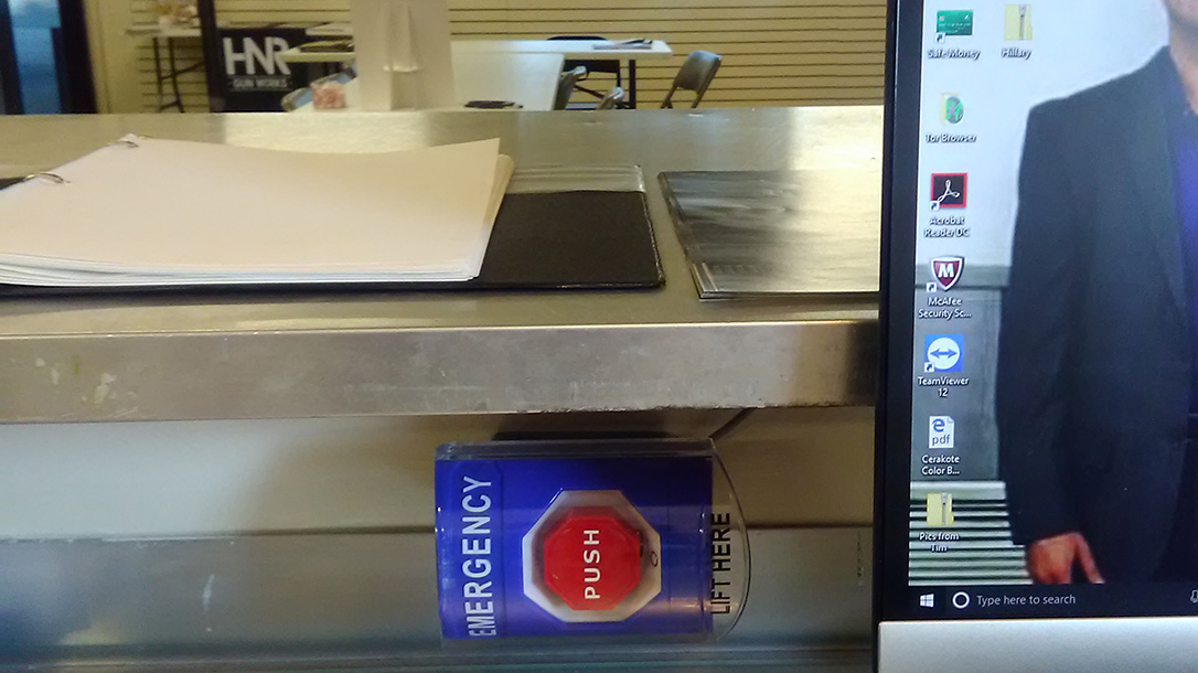 Fogging System, Desk