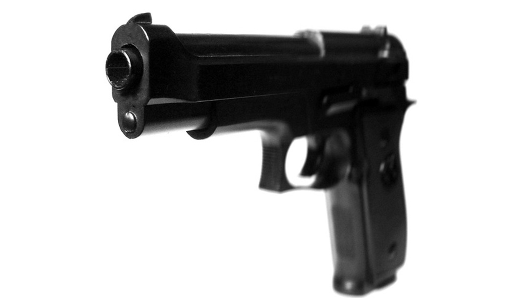 Missouri Concealed Carrier Shoots Robber