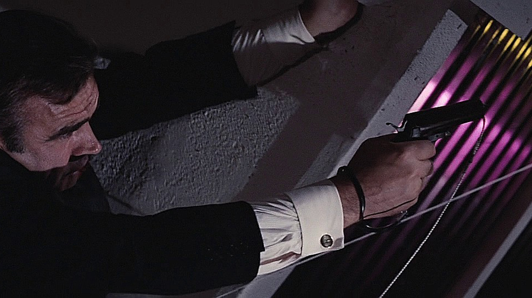 Diamonds Are Forever, Flare Gun