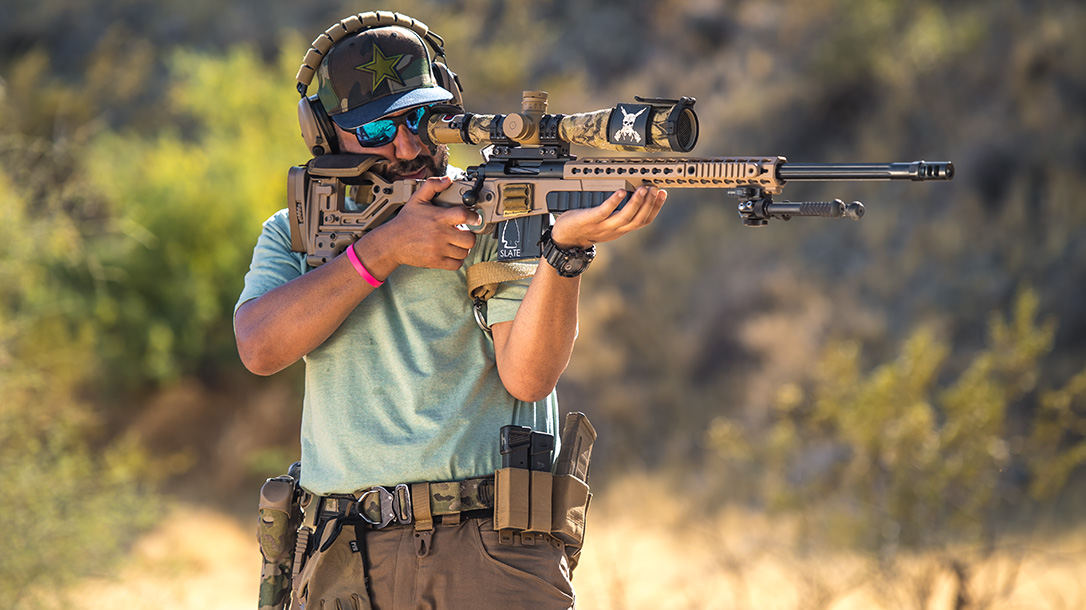 Sandmangoespewpew, Amir Bichay, rifle