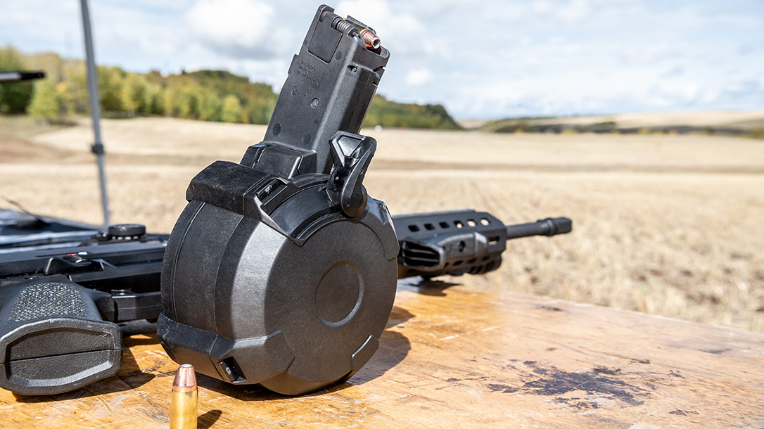 Magpul PMAG D-50 EV9, CZ Scorpion Drum Magazine, CZ Scorpion Magazine, table