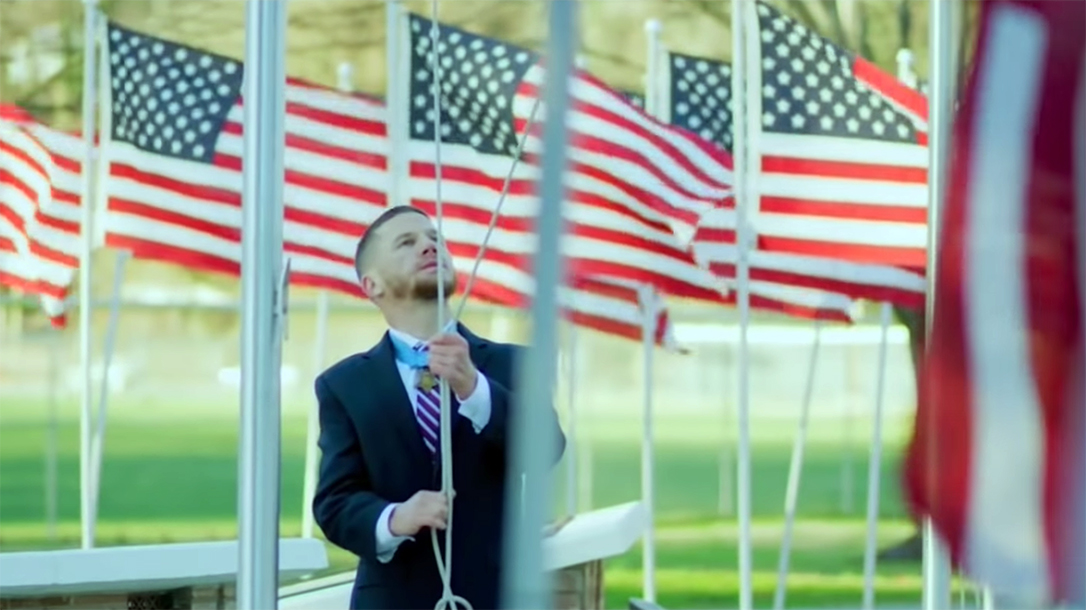 The Ragged Old Flag Super Bowl commercial honors the military.