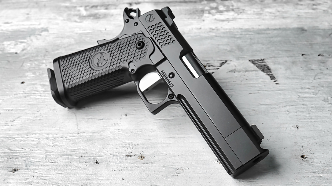 With a black nitride finish, the TRS Comp comes with a sleek look.