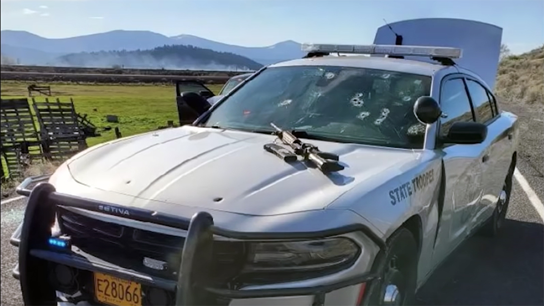 Oregon police shot and killed a man during a wild gun fight.