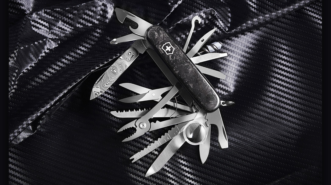 Victorinox Swiss Champ Damast 2021