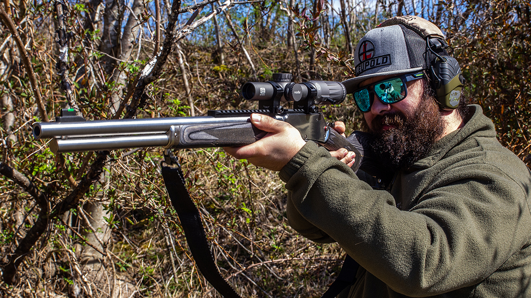 Testing the Vudu 1-6x24 FFP Grey on a lever-action rifle.