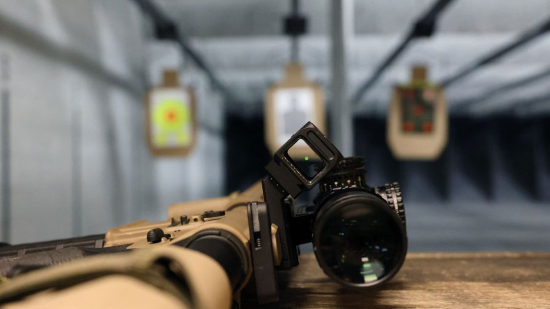 The Viridian PINCH 35-Degree Adjustable Offset Mount.