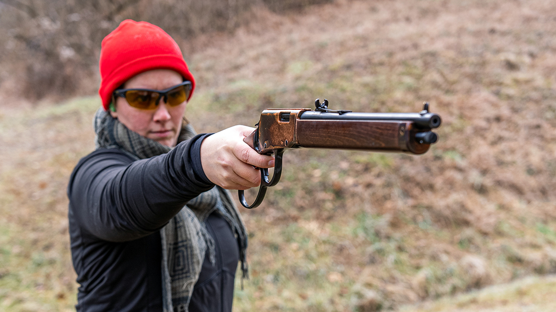 Shooting the Heritage Settler Mare's Leg.