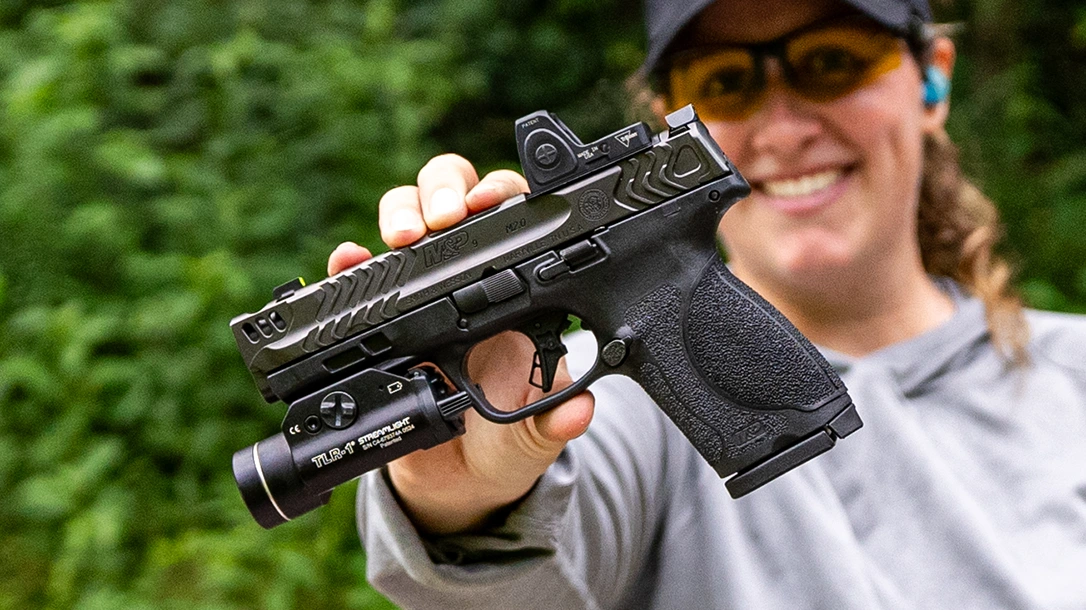 Smith & Wesson Compact Carry Comp: Robust Concealed Carry.